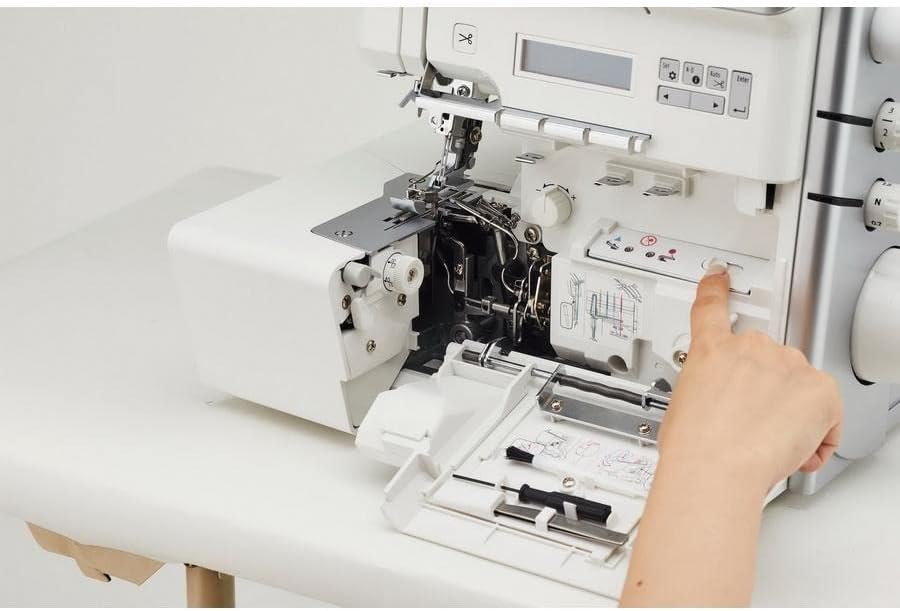 Juki MO-3000QVP Akane Machine for Beginners and Professionals